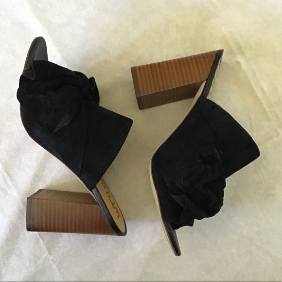🔥SOLD OUT!🔥 SAM EDELMAN peep toe suede mules - Picture 2 of 8